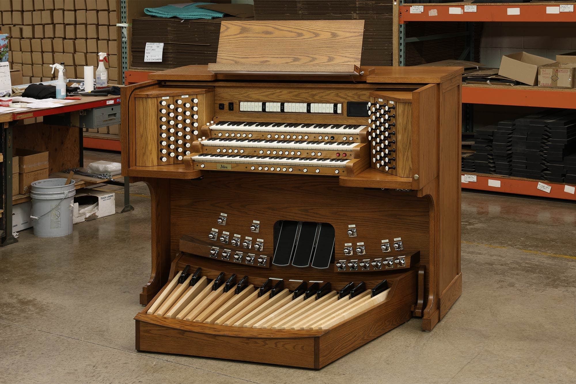 Orgue de la semaine — Allen 3 claviers sur mesure pour Parker, Colorado
