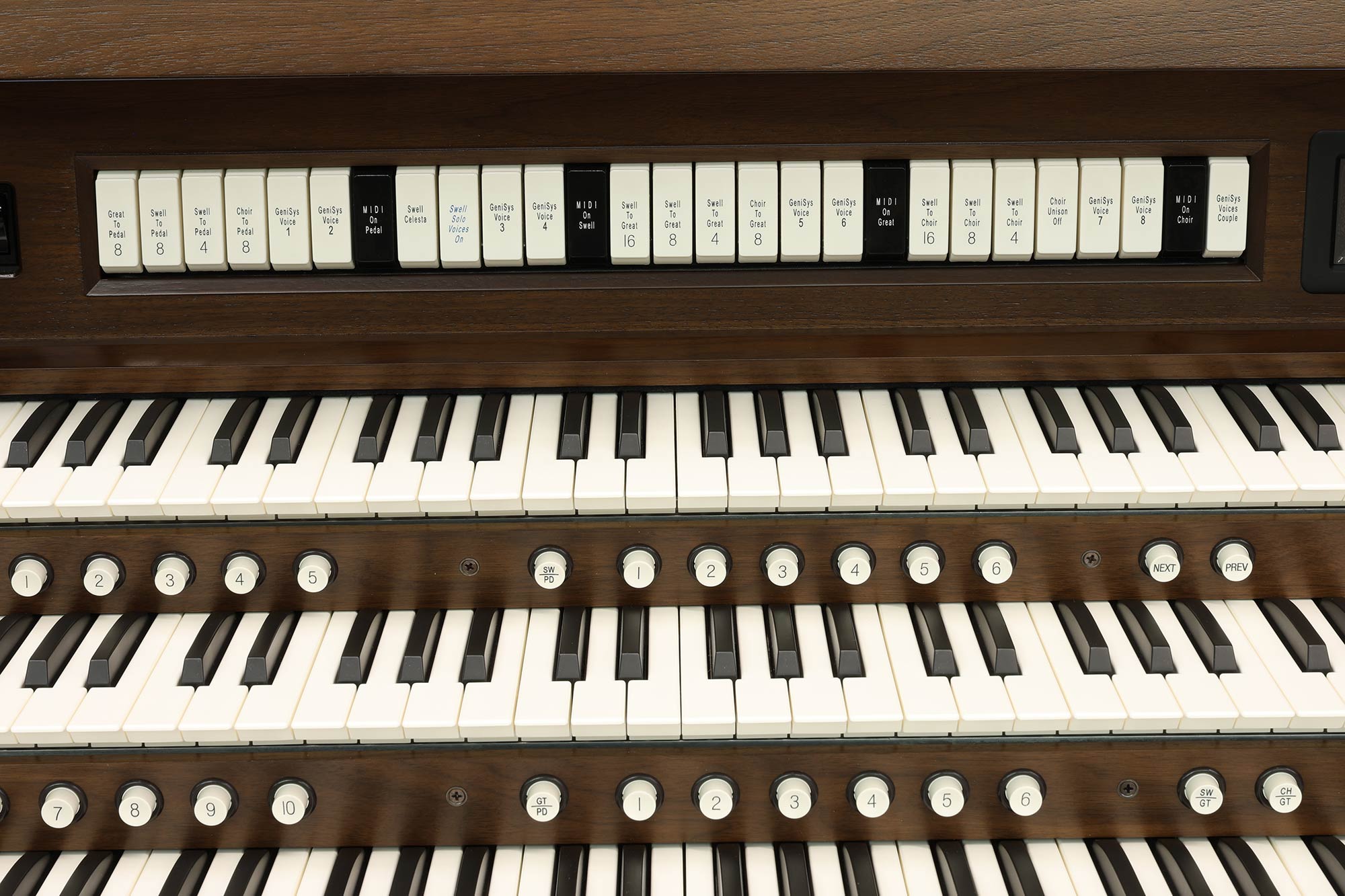 Orgue Allen Chalfont vue 4